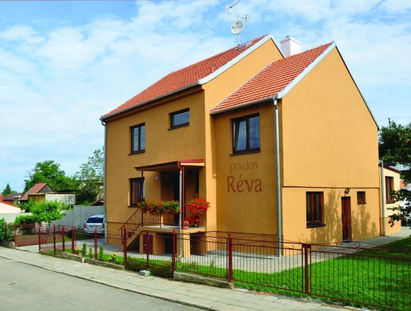 Penzion Réva Valtice Exteriér fotografie